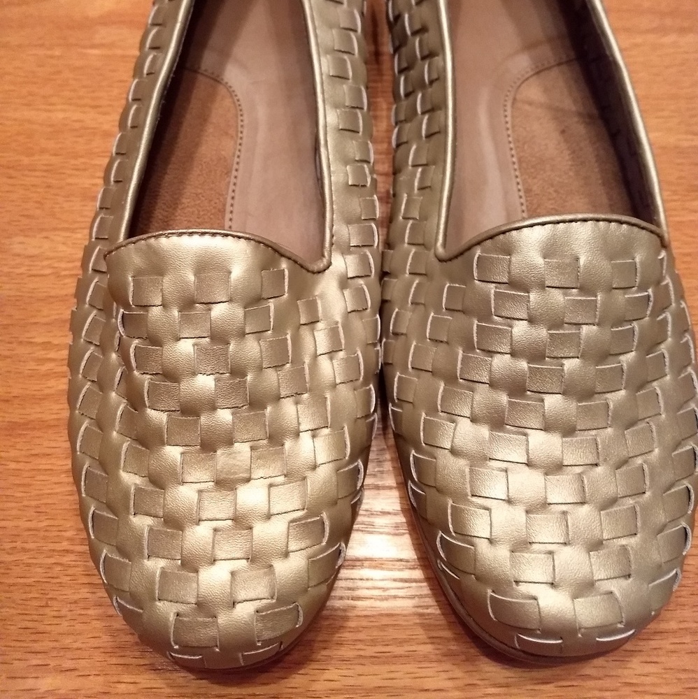 Leather flats